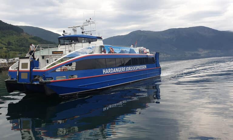 Båtdekor Logo og reklame Hardangerfjordekspressen_
